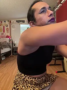 TranSexualJade95 Adlı Modelin Canlı XXX Sohbeti