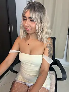 Emilyvalk_ Live XXX-chat