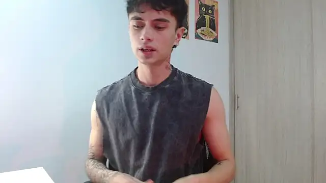 jaico_santos Adlı Modelin Canlı XXX Sohbeti