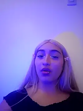 Nina-Mars Adlı Modelin Canlı XXX Sohbeti