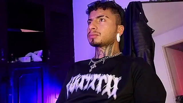 Czat XXX na żywo – JuanCamiilo_66