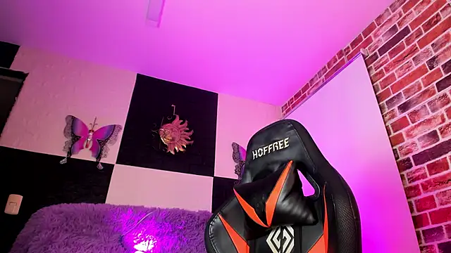 Engel_boss' Live XXX Chat