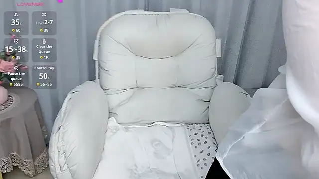 Yinzi_ 라이브 XXX 채팅