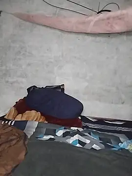 Priankaboudi Adlı Modelin Canlı XXX Sohbeti