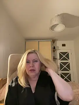 JanieLight53 Live XXX-Chat