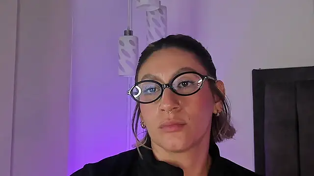 Chat XXX ao vivo de ValkaDoll