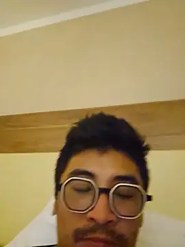 Lokomo32 Live XXX-chat