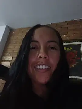 Chat +18 de MiaForever1 ao vivo