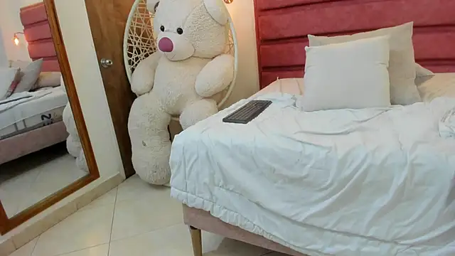 bellota_hill live XXX chat