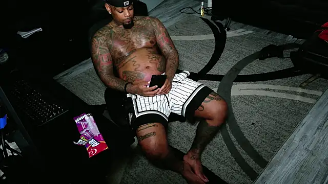 SLANGONDEMHOES Chat XXX live