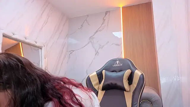 Lola_roses_tf live XXX chat