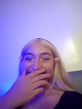 Nina-Mars Chat XXX in diretta