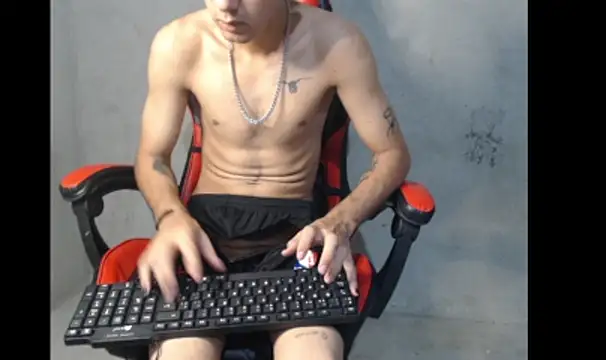 Garu_hot19's Live XXX Chat