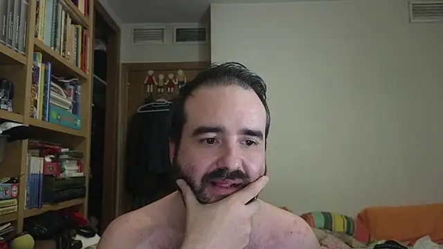 Show modela curiosillo83 na web-kameri