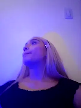 Nina-Mars' Live XXX Chat