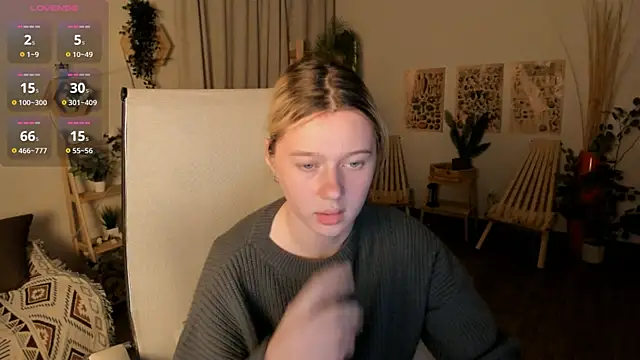 CelestineMauriac's Live XXX Chat