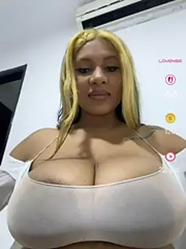 CyBettyboop's Live XXX Chat