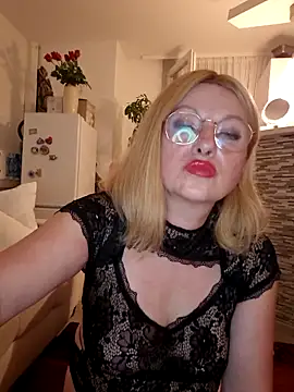 Chat XXX en directo de TinaLizxh