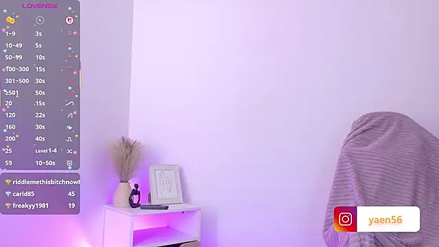 Liah__19: онлайн-секс-чат