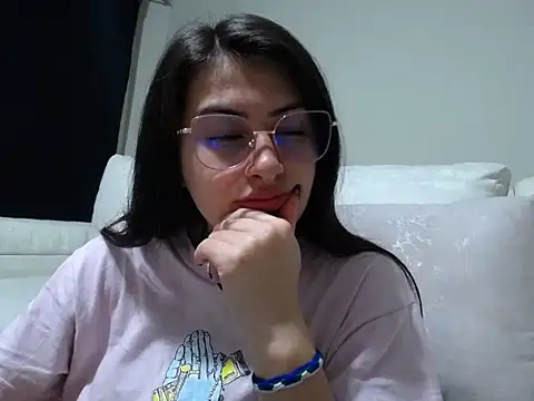 Mile_Evanns Chat XXX in diretta