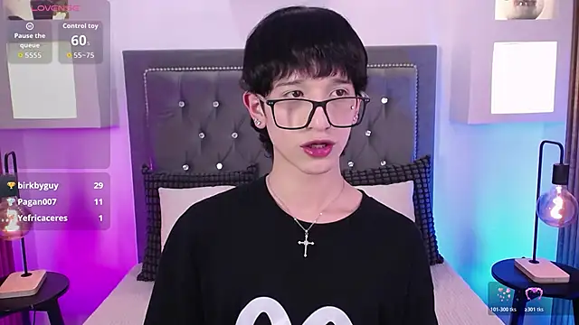 Онлайн чат XXX Emo_Boy_