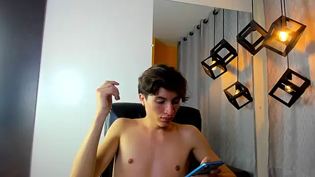 Marcoviolet Live XXX-Chat