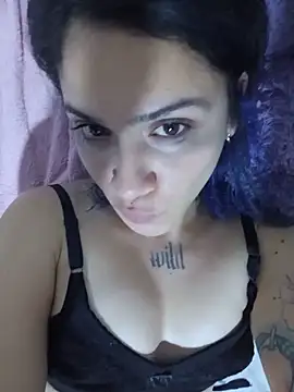 Little_Doll25's Live XXX Chat