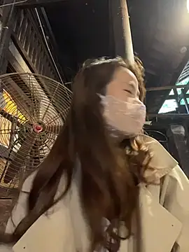 kiss_loo 即時 XXX 聊天