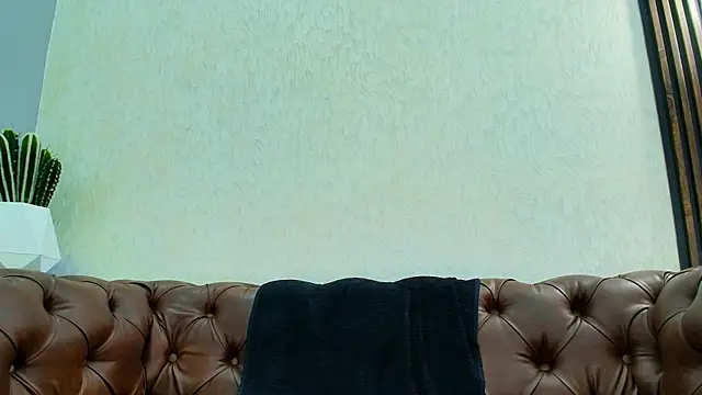 Petesevans élő XXX-chatje