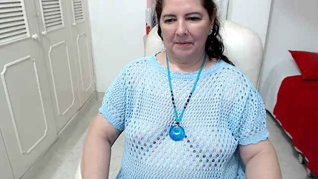 צ'אט XXX בשידור חי של leonela_69