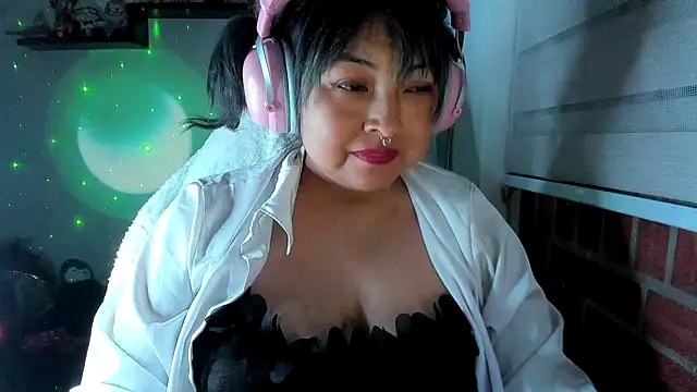 Czat XXX na żywo – Shaddycute_