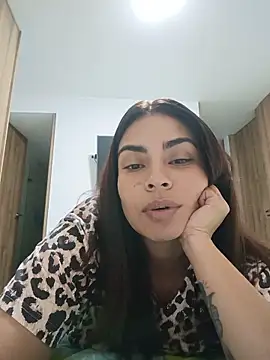Ivanna2's Live XXX Chat