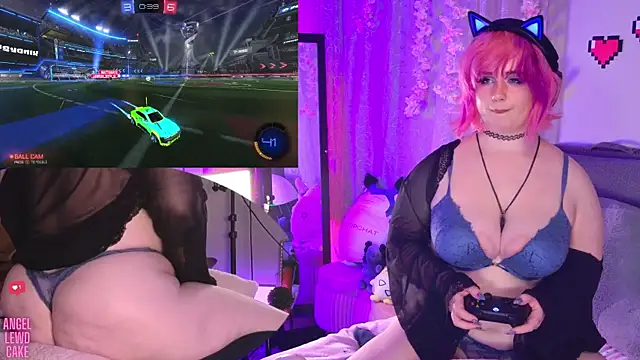 Chat XXX ao vivo de Angel-Lewd-Cake