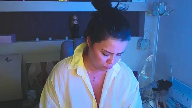Malika_uAngel Adlı Modelin Canlı XXX Sohbeti
