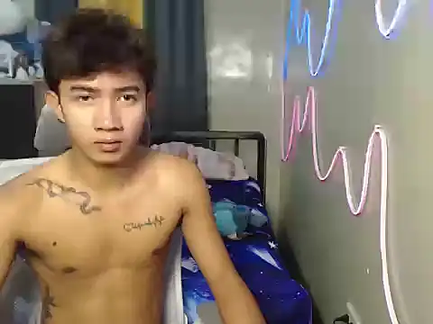 Онлайн чат XXX Ur_hottestjonny