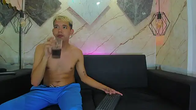 Maxx_hot26's Live XXX Chat