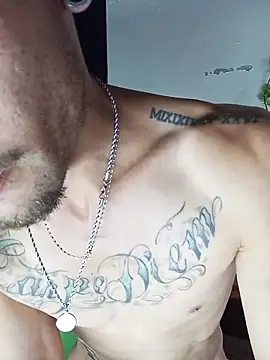 XXX chat uživo modela Thiago_Monteiro