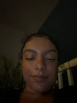 allybluee777 Chat XXX in diretta