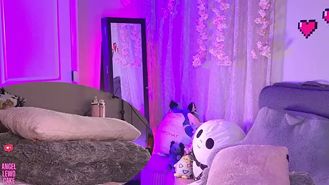 Angel-Lewd-Cake's Live XXX Chat