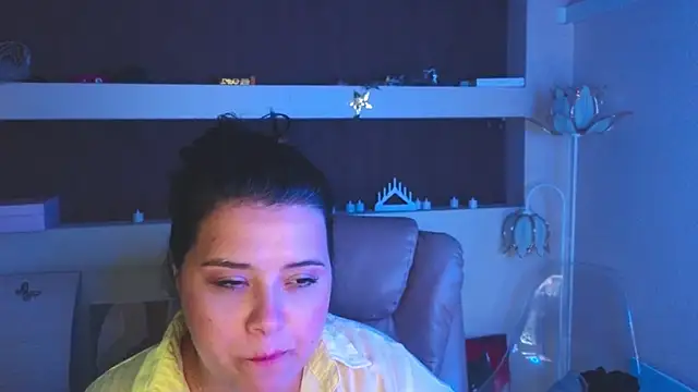 Онлайн чат XXX Malika_uAngel