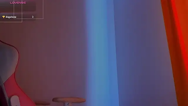 SueNiceeeee élő XXX-chatje