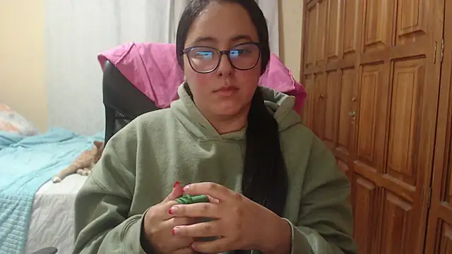 Venus_cat_ Adlı Modelin Canlı XXX Sohbeti