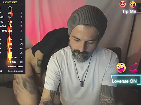 Show modela Miguel_angeel_ na web-kameri