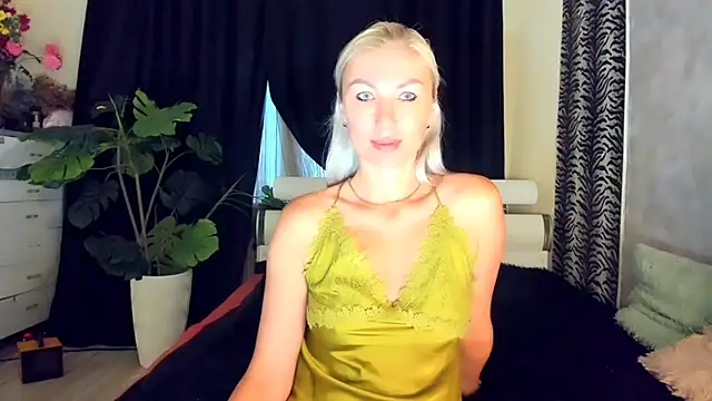 VainEnchantress live XXX chat