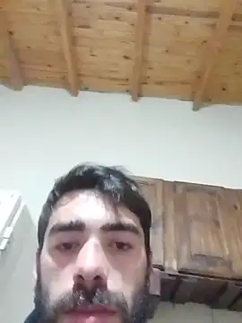 lucc051 Live XXX-Chat