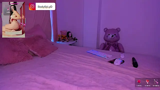 Body69ld's Live XXX Chat