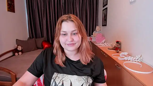 NoraLiin's Live XXX Chat