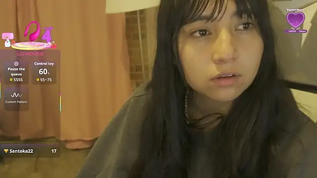 EmmitaGarcia's Live XXX Chat