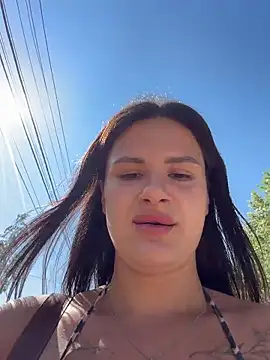 MiraReach Chat XXX live