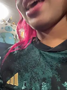 Kloe_rousse01's Live XXX Chat